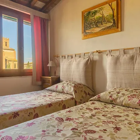 فندق مبيت وإفطار Casacenti سيينا